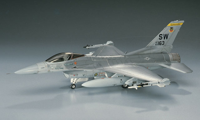 F-16C ファイティング ファルコン | 株式会社 ハセガワ