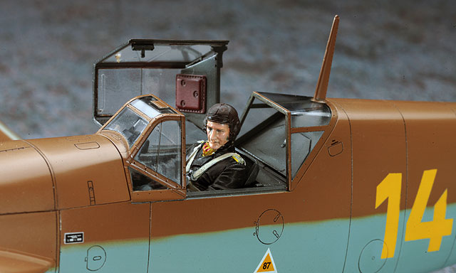 メッサーシュミット Bf109F-4 Trop | 株式会社 ハセガワ