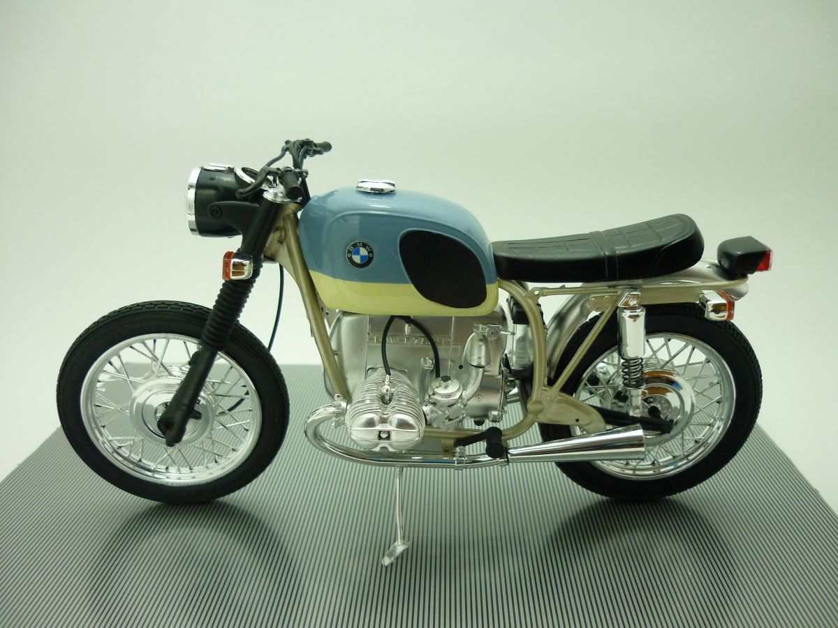 ハセガワ ＢＭＷ　R75/5 完成品 BMW R75 Motorcycle Model KIT 1:10 - YouTube