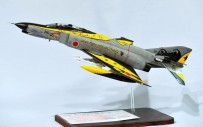 F-4EJ 黃幽靈 左