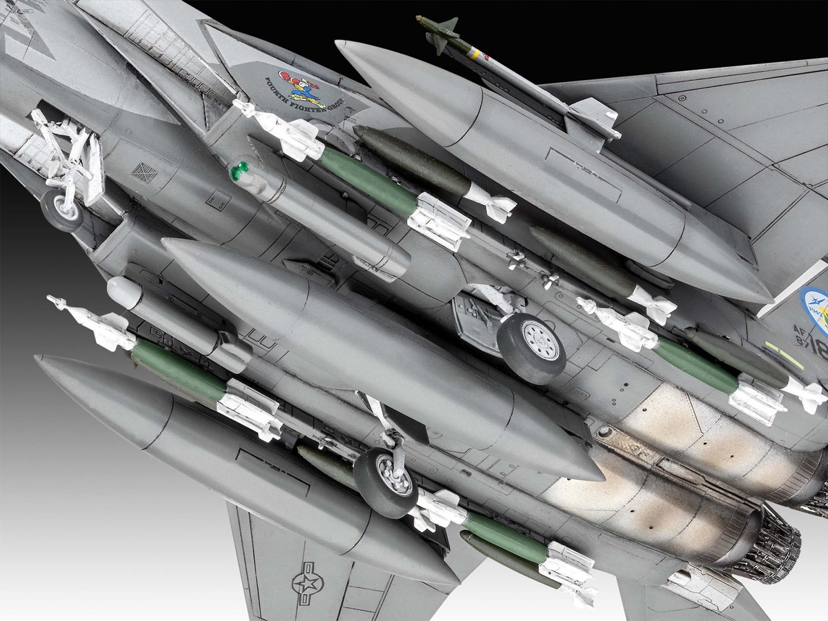 F-15E ストライクイーグル | 株式会社 ハセガワ