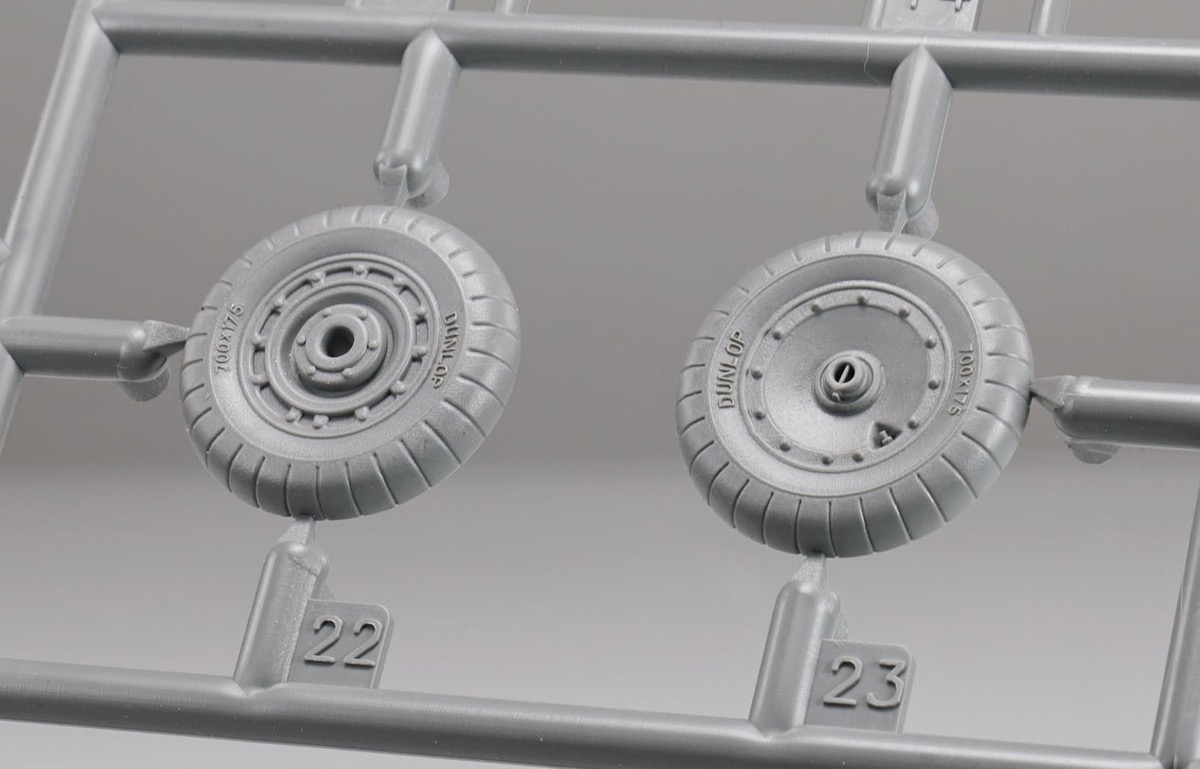 Amazon.co.jp: ヒコウキ）ハセガワ BF003 ボーダーモデル 1/35