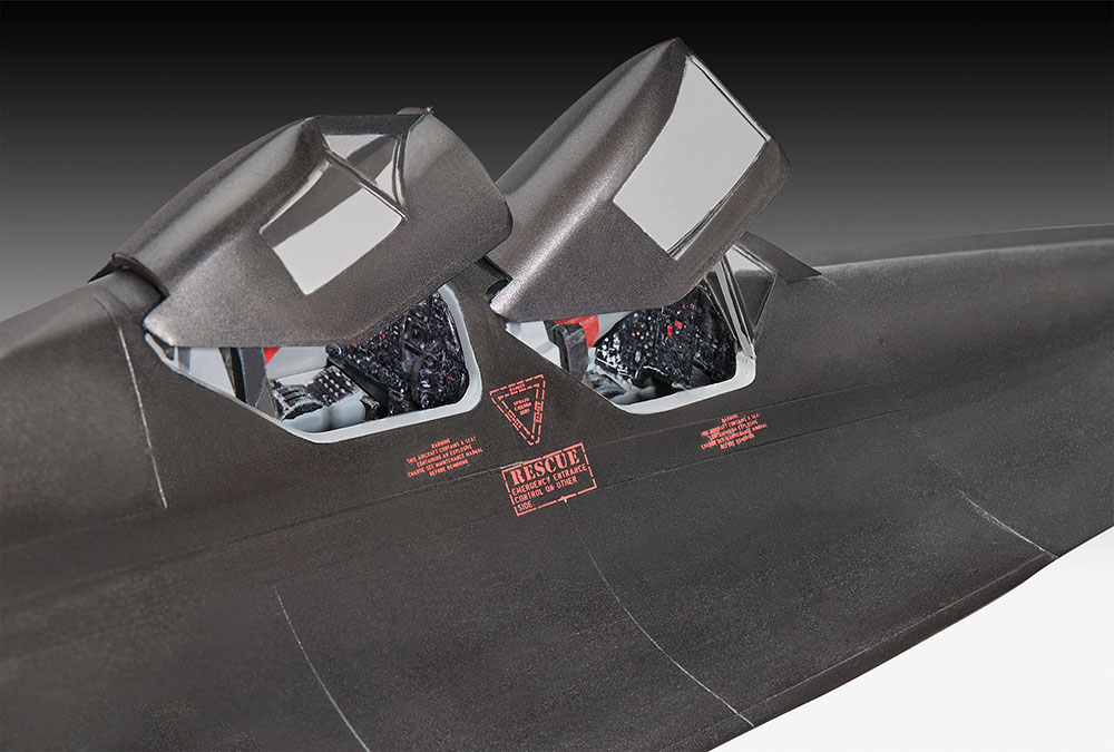 ロッキード SR-71B ブラックバード | 株式会社 ハセガワ